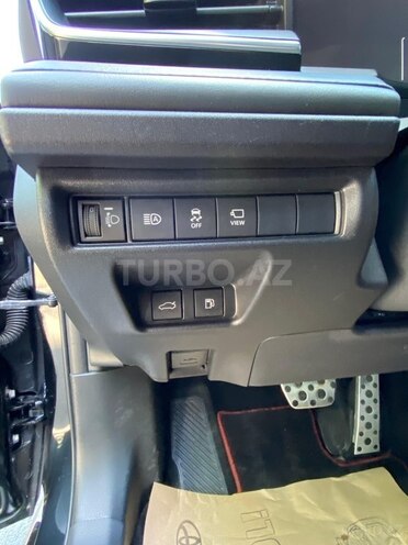 Toyota Camry-8