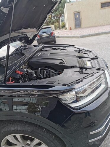 Audi Q7-6