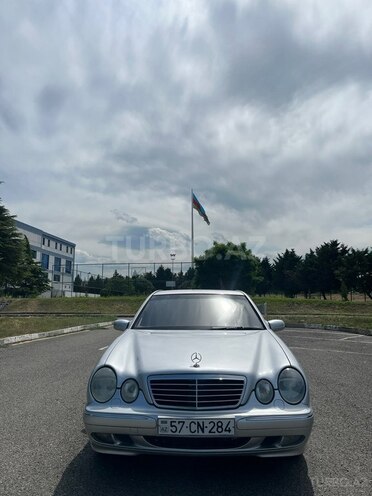 Mercedes E 220-5