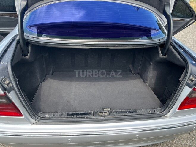 Mercedes E 220-13