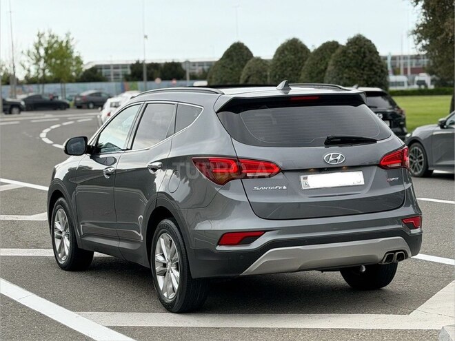 Hyundai Santa Fe-9