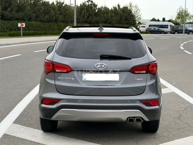 Hyundai Santa Fe-8