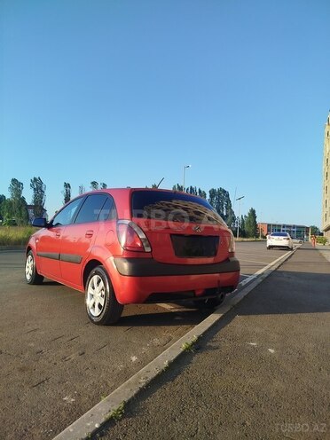 Kia Rio-5