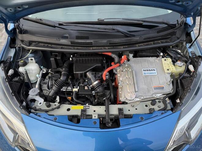 Nissan Note-7