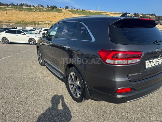 Kia Sorento-3