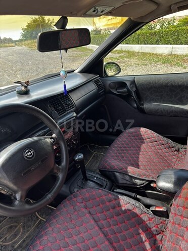 Opel Vectra-6