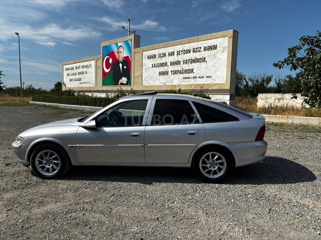 Opel Vectra-11