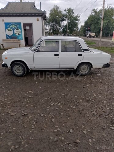 LADA (VAZ) 2107-2