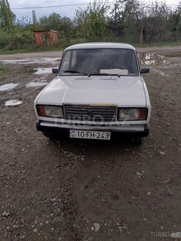 LADA (VAZ) 2107-1