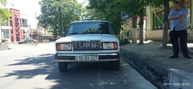 LADA (VAZ) 2107-1