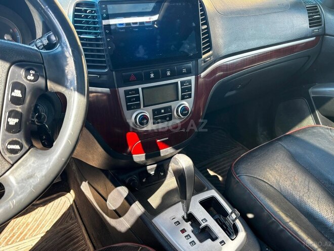 Hyundai Santa Fe-9