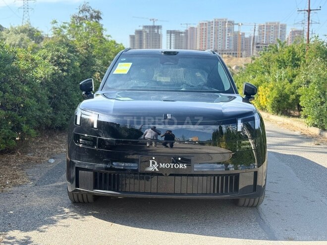 Lynk & Co 900-1