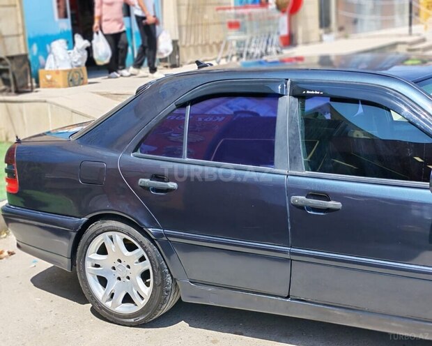 Mercedes C 220-6