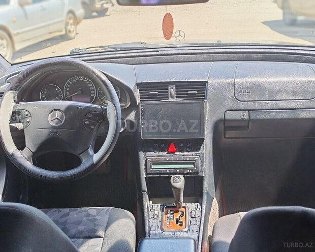 Mercedes C 220-18