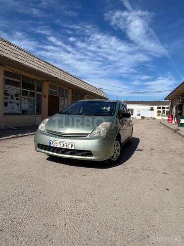 Toyota Prius-3