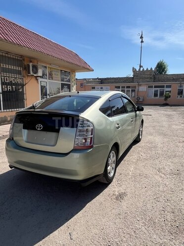 Toyota Prius-6