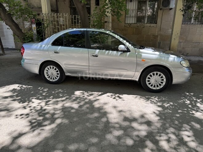 Nissan Sunny-7