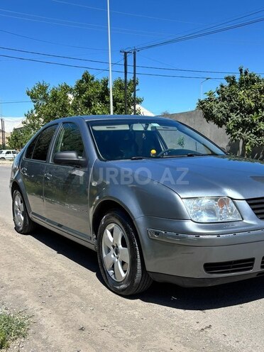 Volkswagen Jetta-4