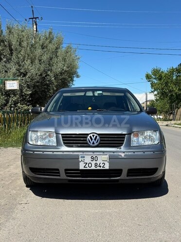 Volkswagen Jetta-1