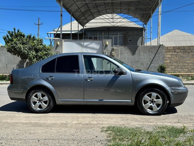 Volkswagen Jetta-6