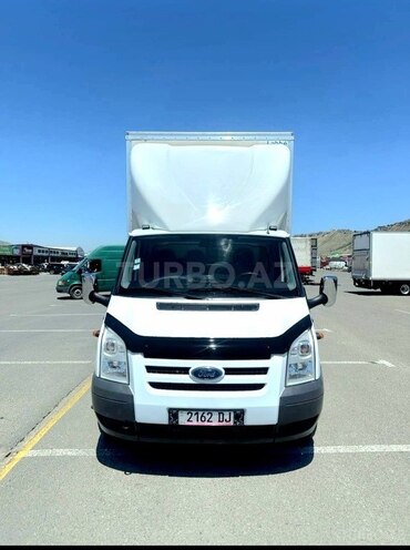 Ford Transit-1