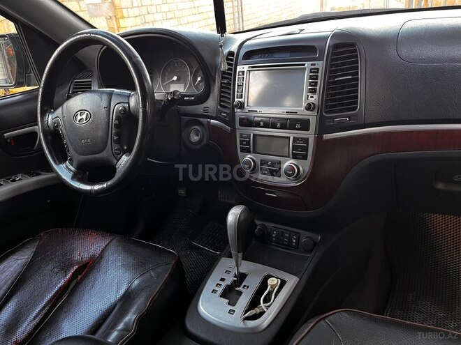 Hyundai Santa Fe-19