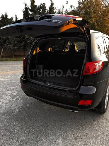Hyundai Santa Fe-12