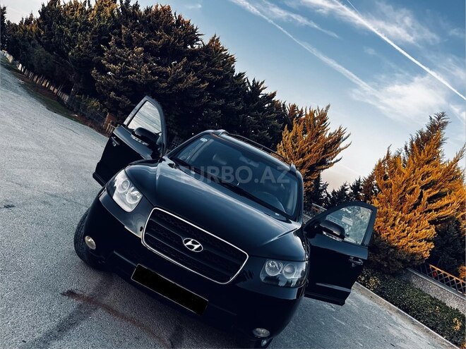Hyundai Santa Fe-13