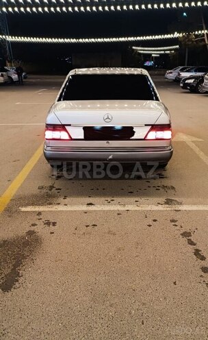 Mercedes 300 D-2