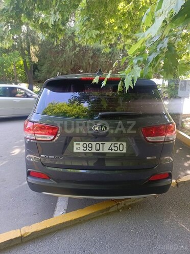 Kia Sorento-2