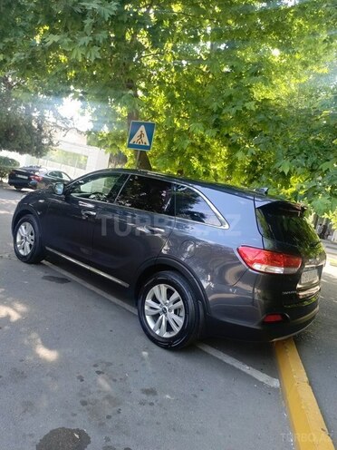 Kia Sorento-11