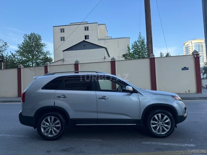 Kia Sorento-7