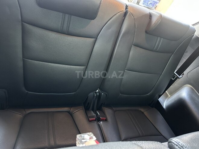 Kia Sorento-16