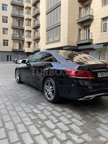 Mercedes E 200-3