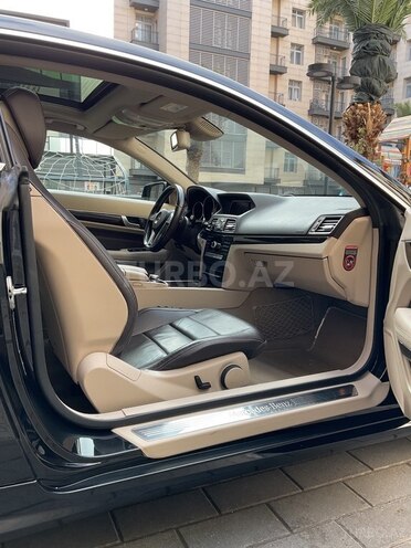 Mercedes E 200-10