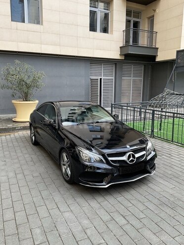 Mercedes E 200-4