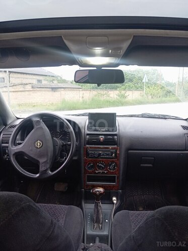 Opel Astra-8