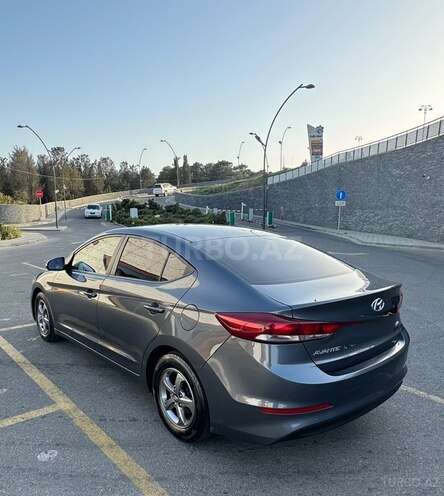 Hyundai Avante-6
