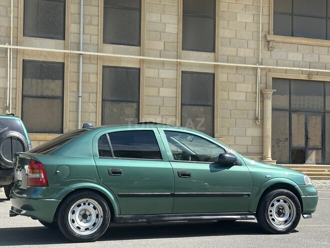 Opel Astra-8
