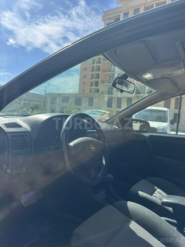 Opel Astra-12