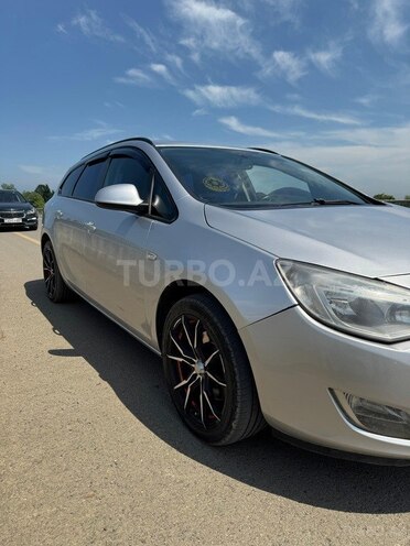 Opel Astra-3