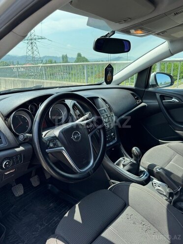Opel Astra-8