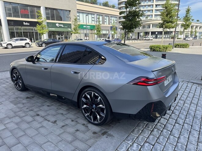 BMW i5-6