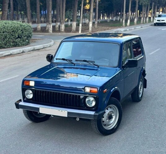 LADA (VAZ) Niva-11