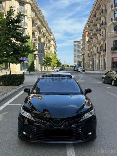 Toyota Camry-1