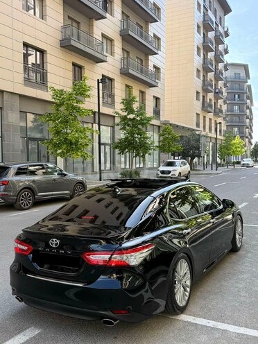Toyota Camry-3