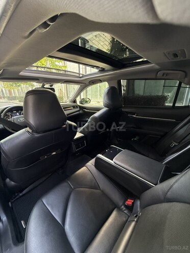 Toyota Camry-6