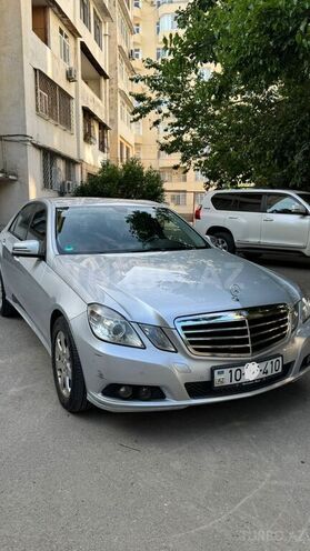 Mercedes E 200-1
