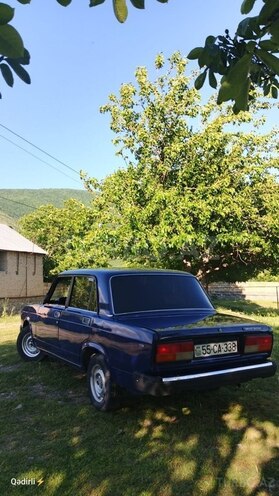 LADA (VAZ) 2107-2