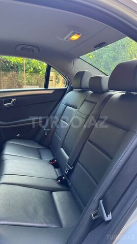 Mercedes E 200-3